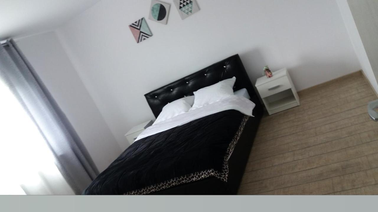 Апартаменты Cazare Apartament Rasnov Экстерьер фото
