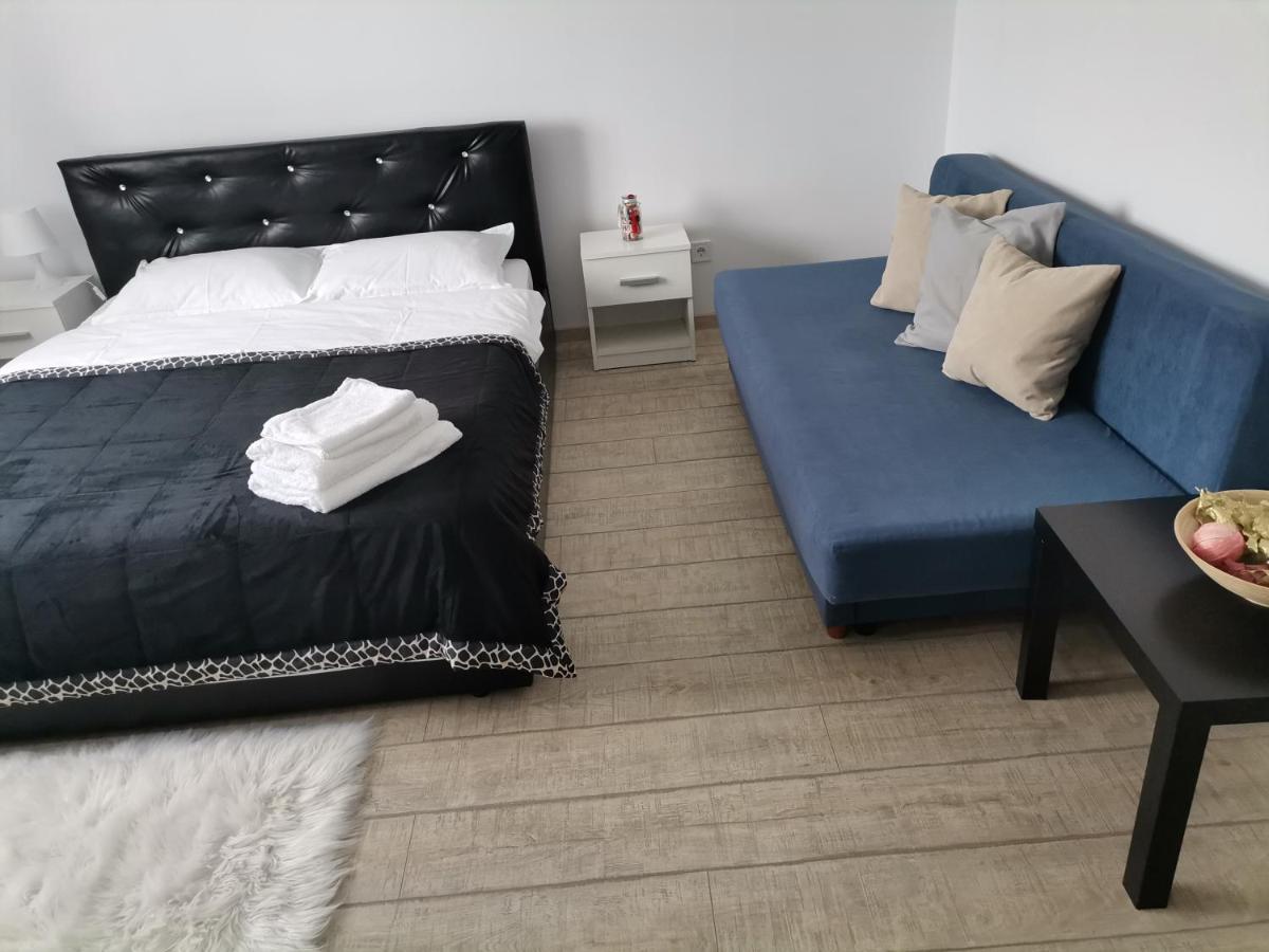 Апартаменты Cazare Apartament Rasnov Экстерьер фото